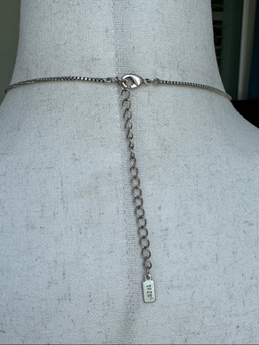 Vintage 1928 dainty necklace - Picture 6 of 6